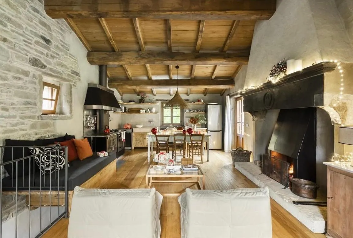 Palazzo 54 Villa Germagnano  Italy